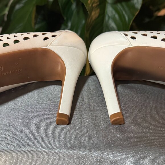 Adrienne Vittadini Women's White Heel Dress Shoe
Size 10M - Like new! - Picture 6 of 9